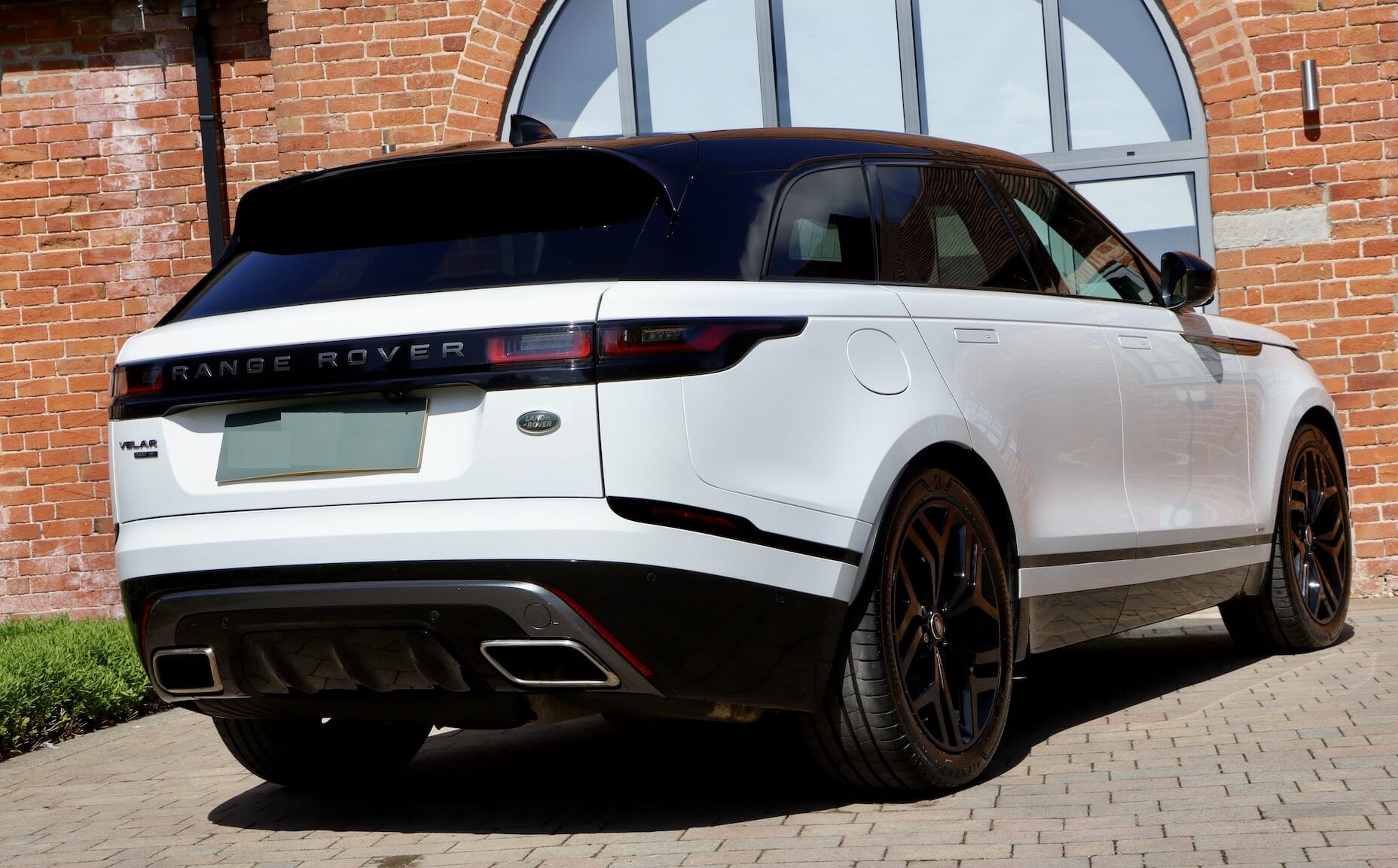 range rover velar d300 hire