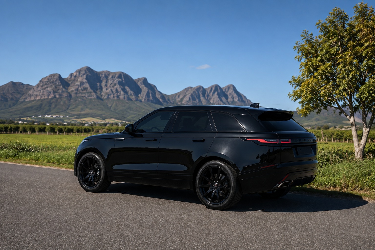Range Rover Velar D300 HSE 2025 (Black) - Image 5